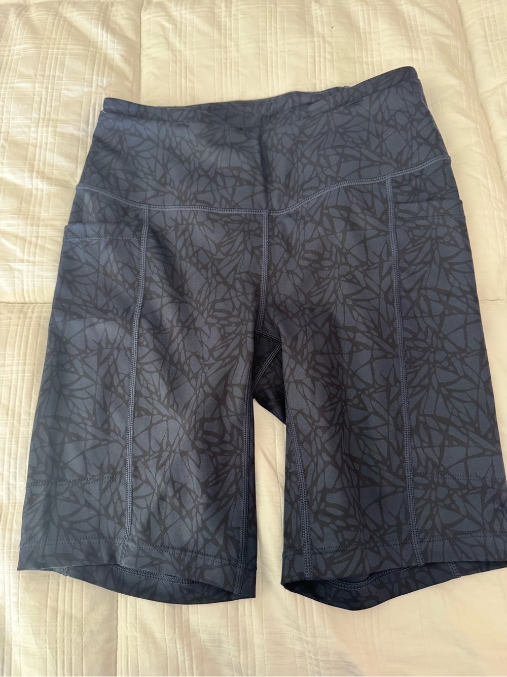 Oiselle Pockito 6 inch running shorts